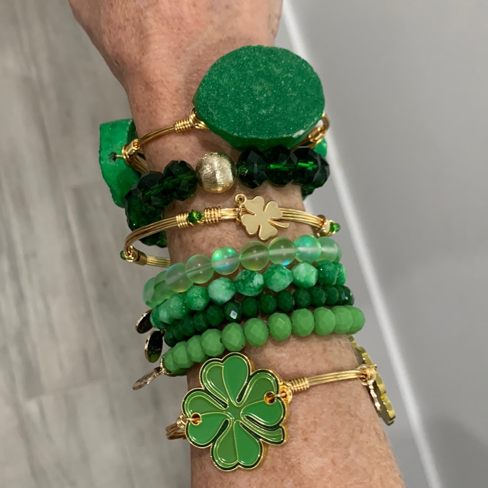 NWOT BOURBON AND BOWETIES ST. PATRICK’S DAY STACK 🍀🍀🍀🍀